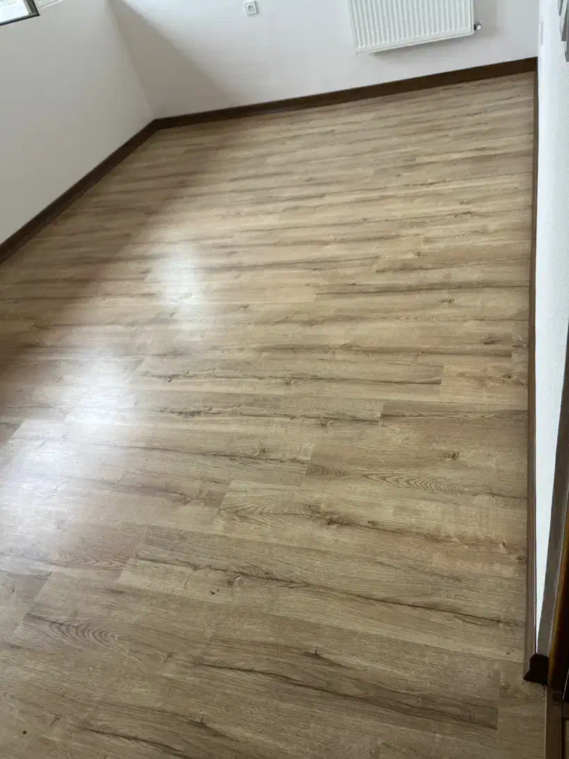 نصب پارکت لمینت و قرنیز|خدمات پیشه و مهارت|بابل, |دیوار