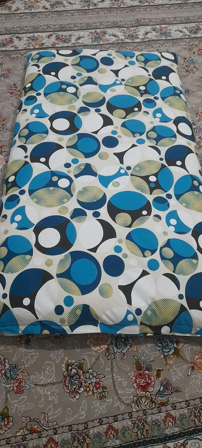 تشک و بالشت و پشتی بار میشود|تشک تختخواب|تربت جام, خیرآباد|دیوار