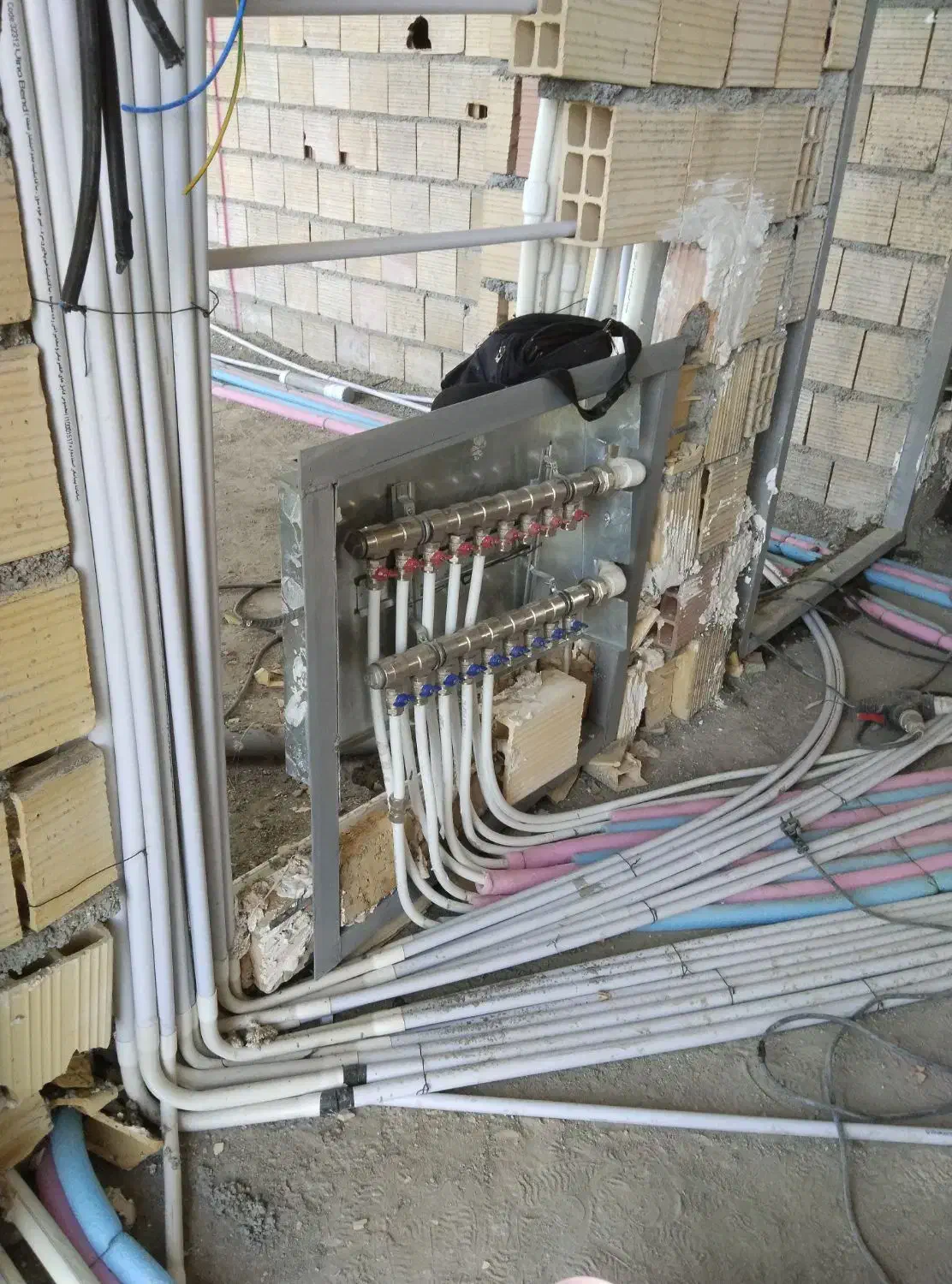 اکیپ لوله کشی ساختمان و نصب پمپ آب و منبع تانکر|خدمات پیشه و مهارت|ملارد, |دیوار