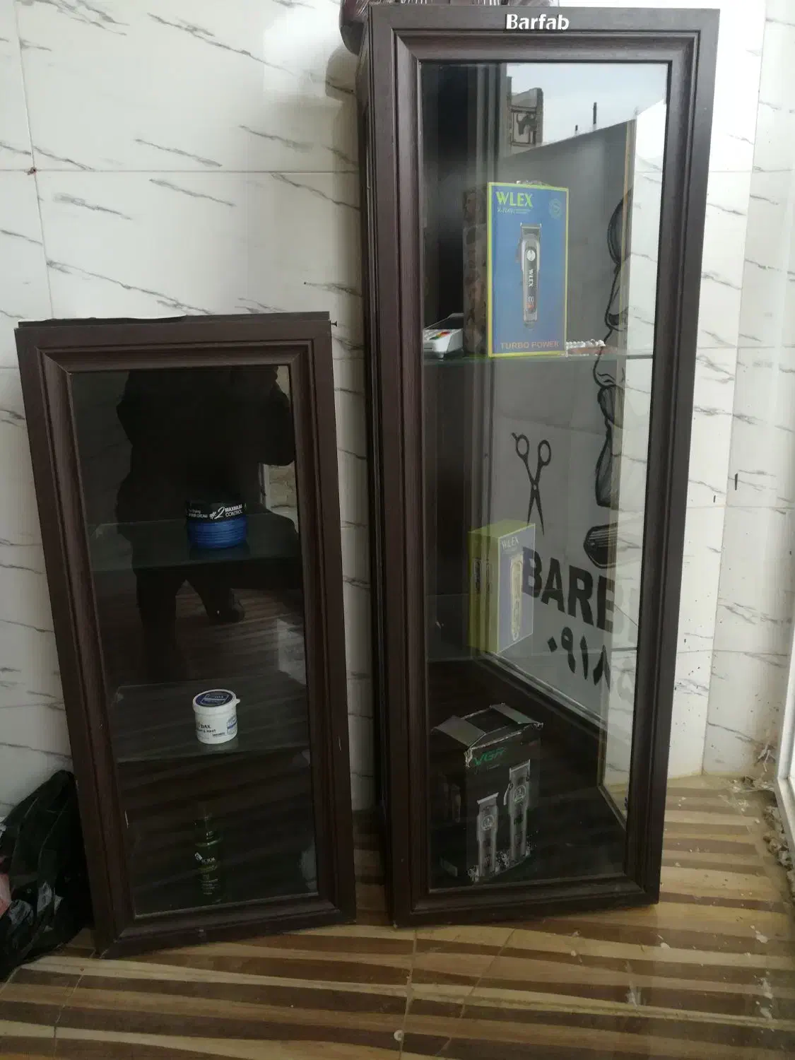 فروش بوفه آرایشگاه مردانه|آرایشگاه و سالن‌های زیبایی|سنندج, |دیوار