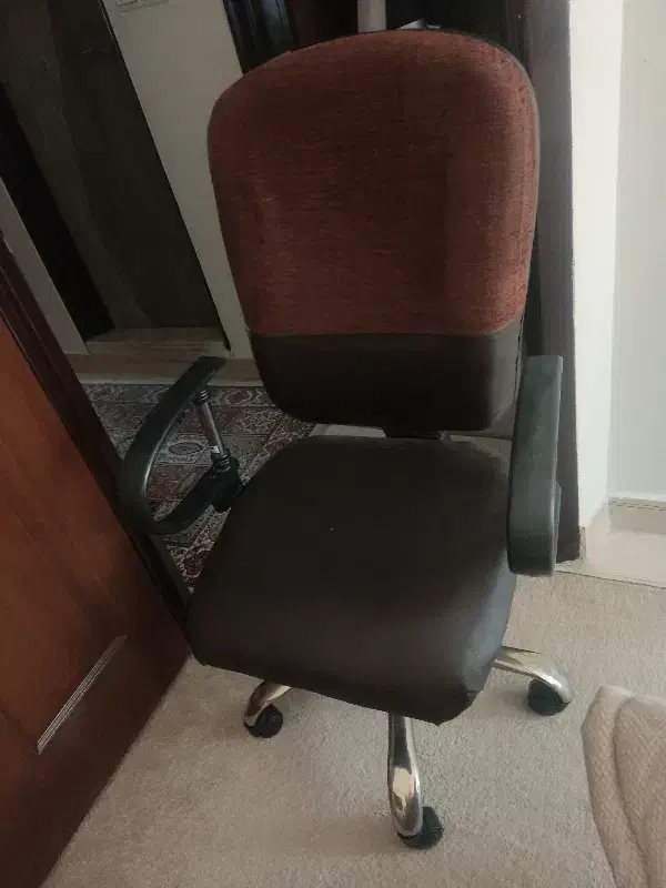 میزو صندلی|میز تحریر و کامپیوتر|اسلام‌شهر, شهرک لاله|دیوار