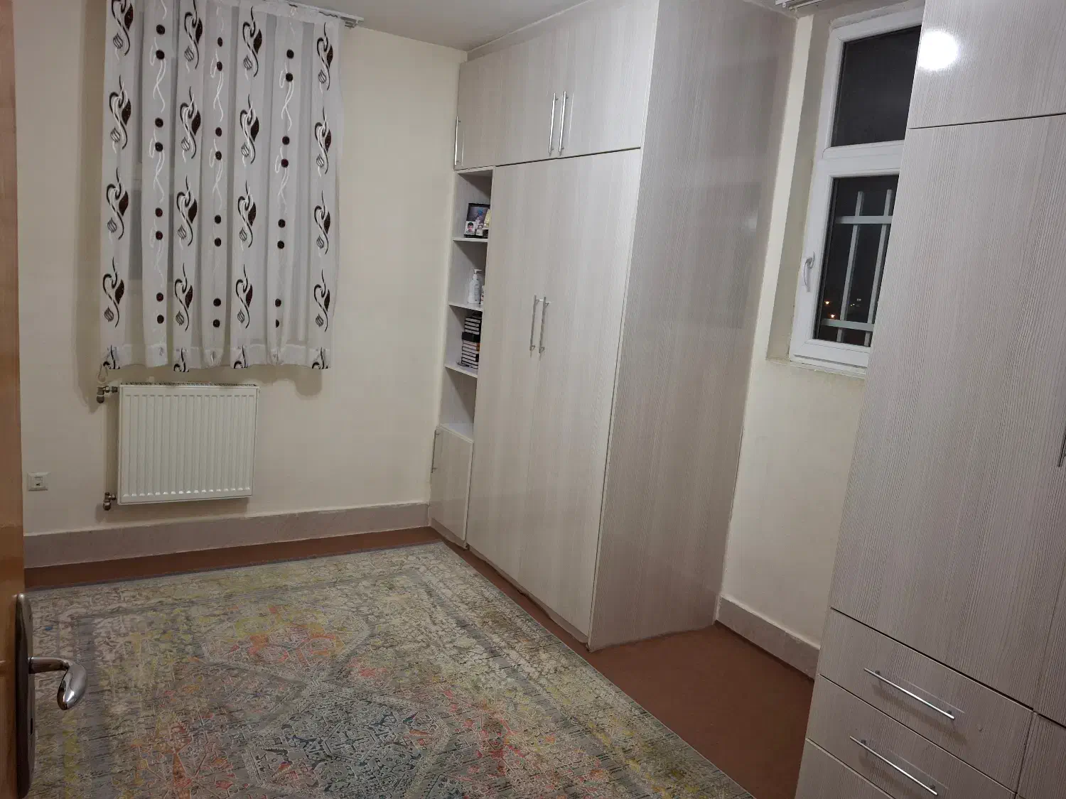 آپارتمان ۸۱ متری،ارگ۲،سروستان،سند تک برگ،وام تسویه|فروش آپارتمان|شهرضا, |دیوار