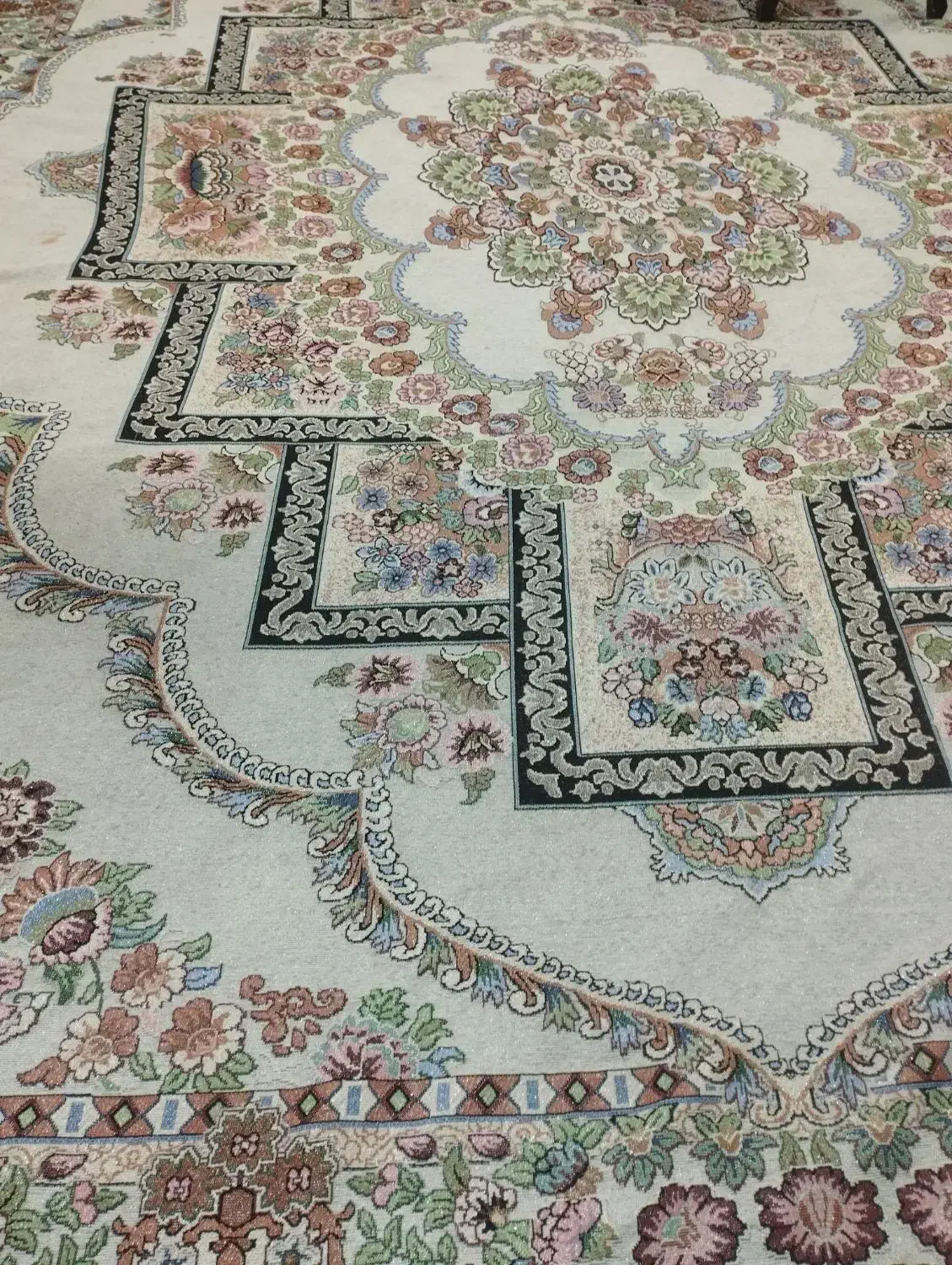 روفرشی سالم|روفرشی|نیشابور, دارایی|دیوار