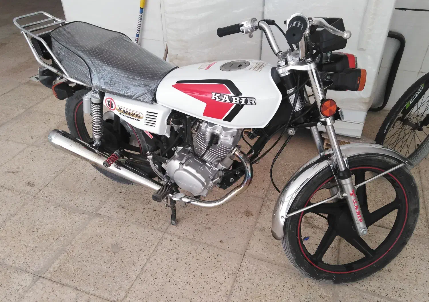 موتور کبیر ۱۲۵ خیلی تمیز|موتورسیکلت|شهرکرد, |دیوار