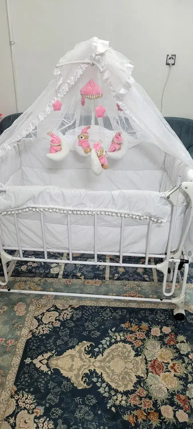 گهواره برقی کودک|تخت و صندلی بچه|مشهد, رضاییه|دیوار