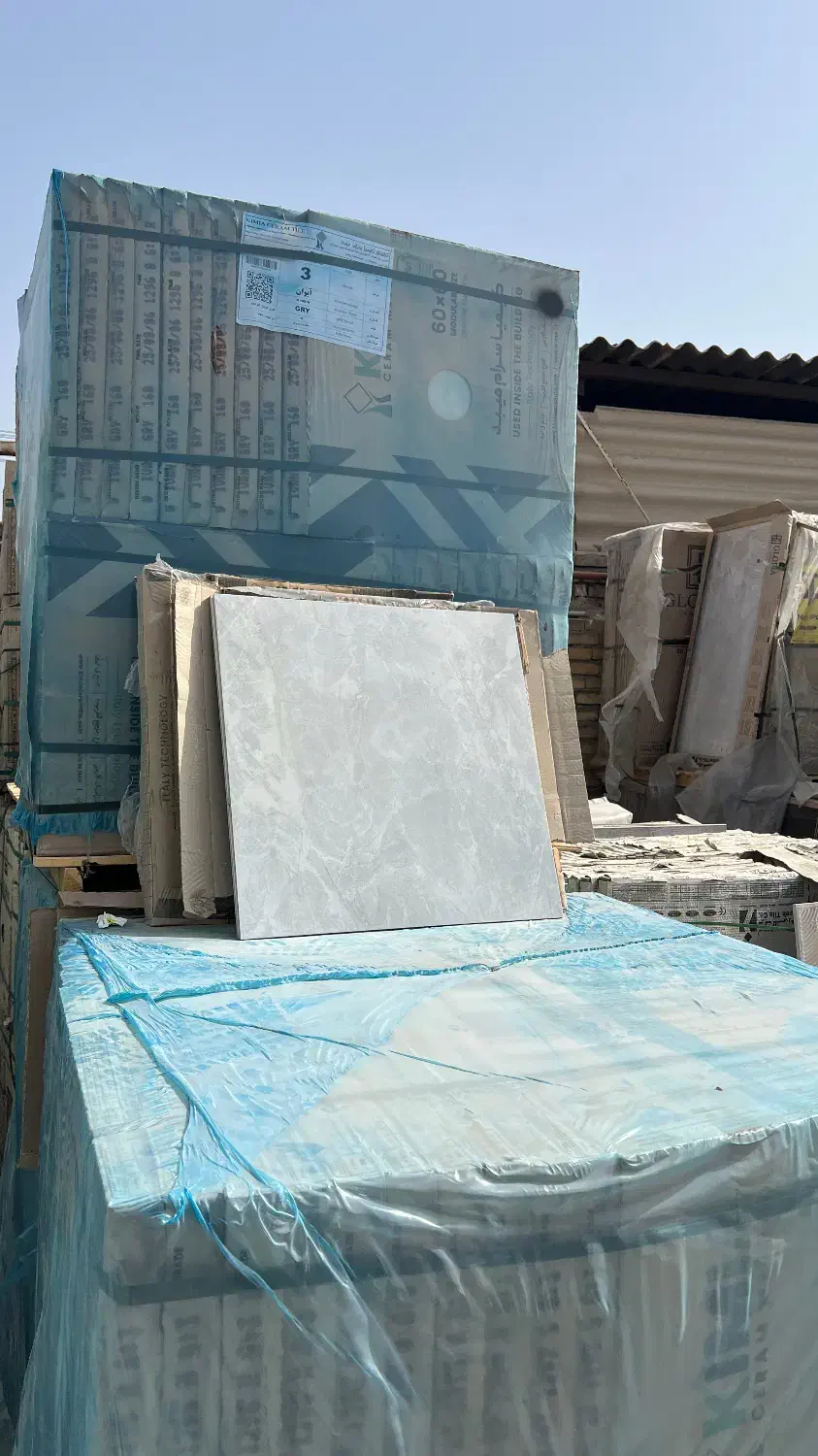 سرامیک ۶۰×۶۰ طرح سنگ طوسی روشن - ساده، شیک و مقاوم|مصالح و تجهیزات ساختمان|مشهد, موعود|دیوار