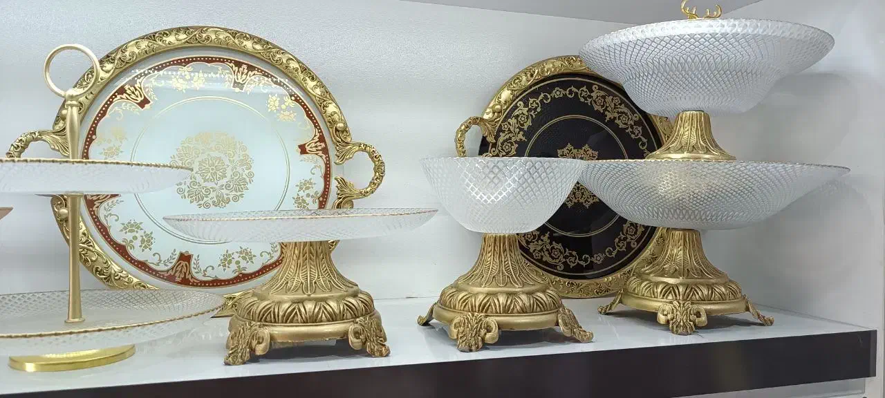 ظروف پذیرایی پایه دار ، پایه برنزی لب طلایی شطرنجی|ظروف سرو و پذیرایی|سبزوار, فیاض|دیوار