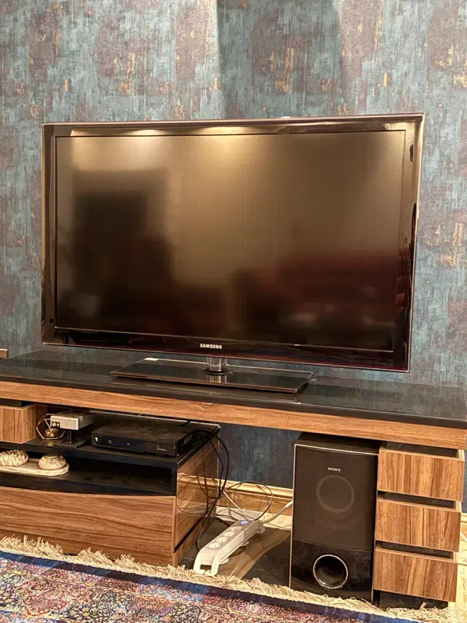 تلوزیون LCD سامسونگ ۴۶ اینچ|تلویزیون و پروژکتور|تهران, ونک|دیوار