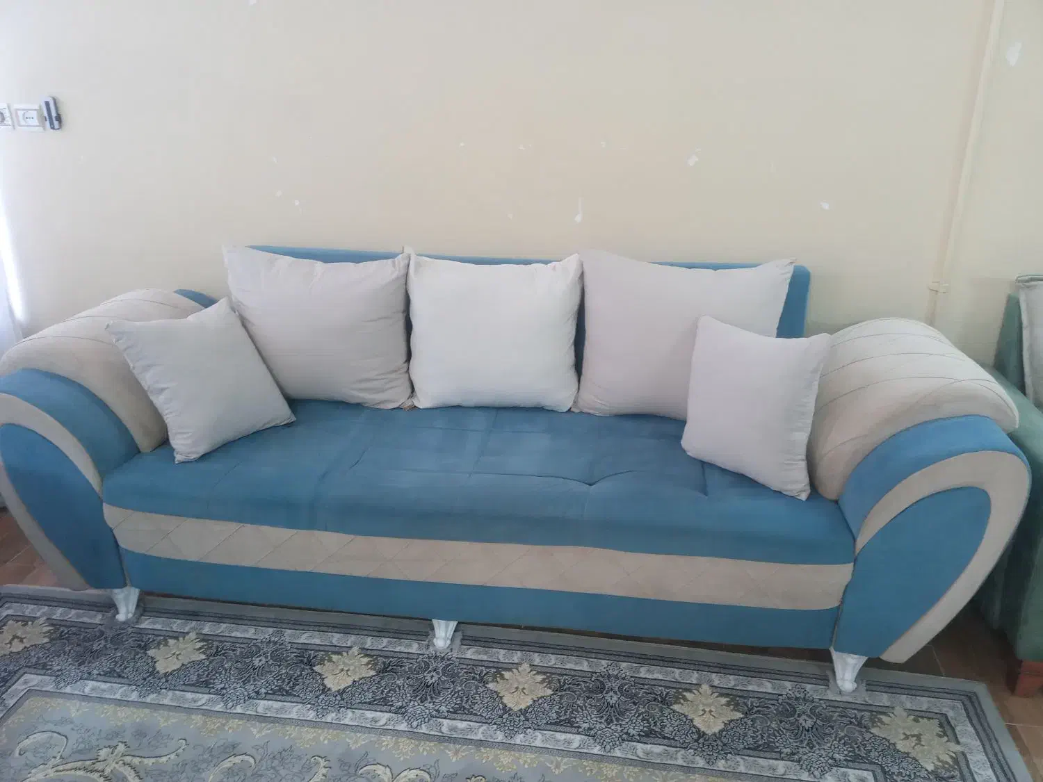 مبلمان خوش رنگ 8نفره|مبلمان خانگی و میز عسلی|سبزوار, شهدا|دیوار