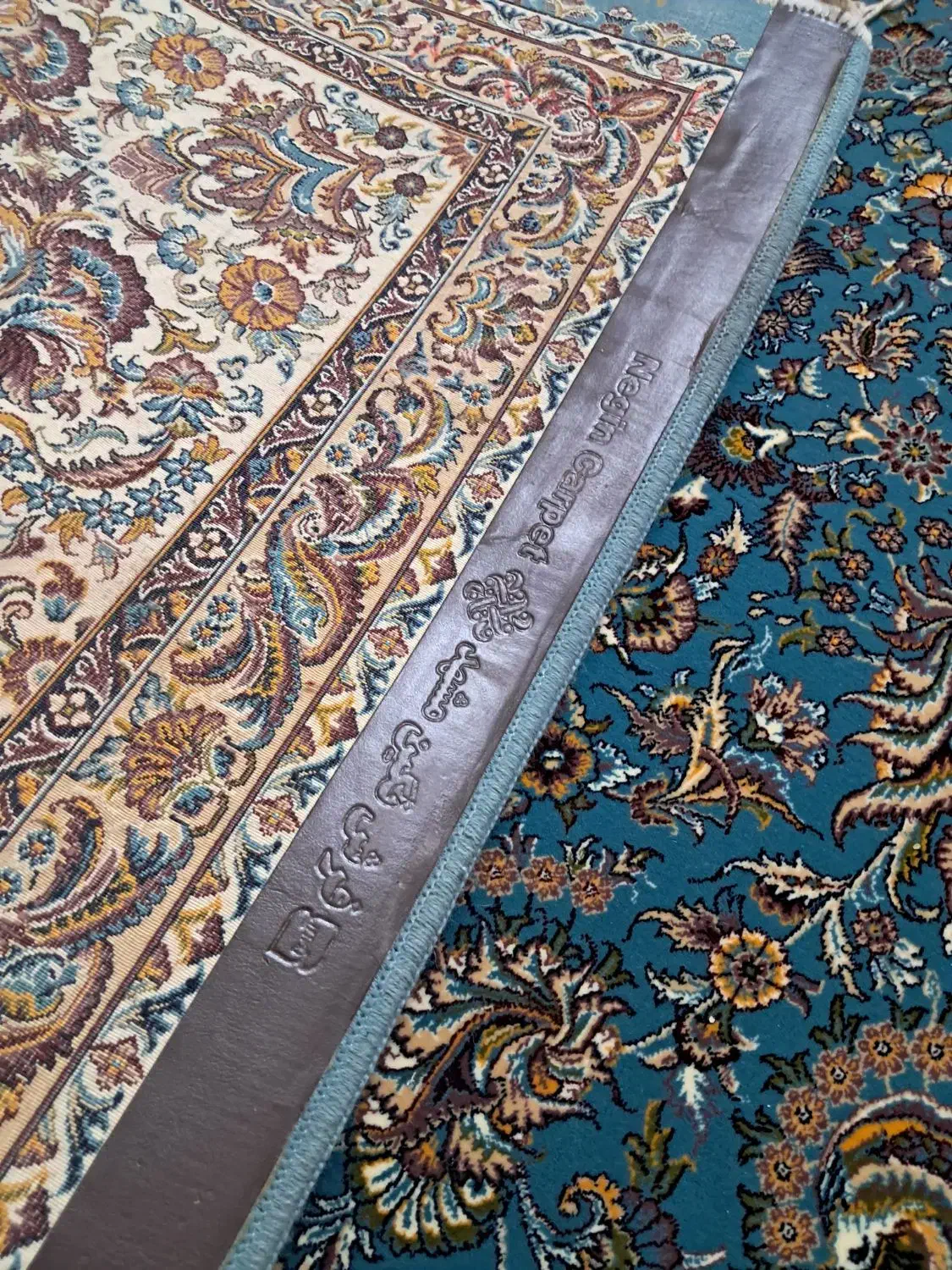 یک جفت فرش۹متری۱۲۰۰شانه۳۶۰۰تراکم گل ومرغ آکبند|فرش|تهران, فلاح|دیوار
