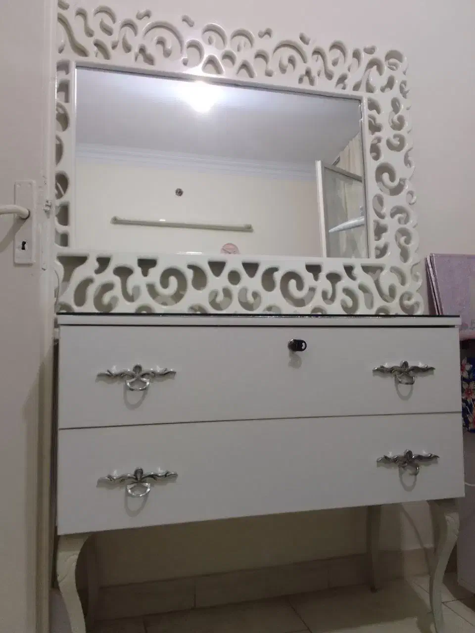آینه و کنسول فروش فوری|بوفه، ویترین، کنسول|تهران, مجیدیه|دیوار