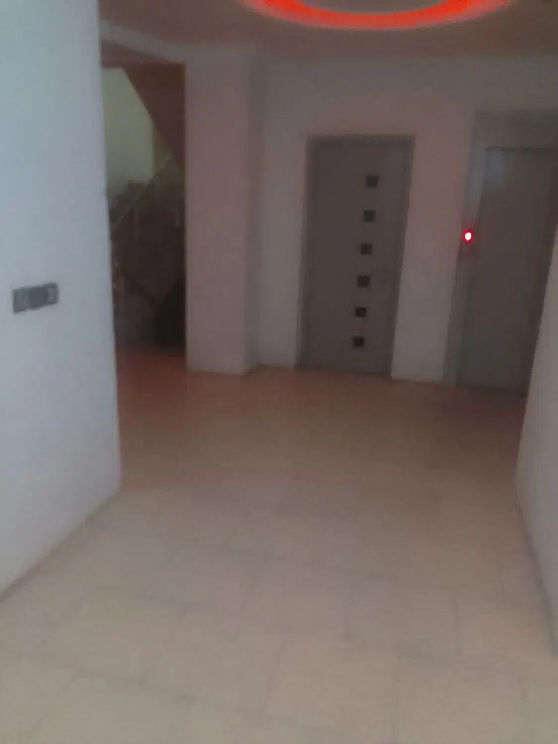 نظافت منزل راه پله آپارتمان و ویلاو هرس باغچه شخصآ|خدمات نظافت|خرم‌آباد (تنکابن), |دیوار