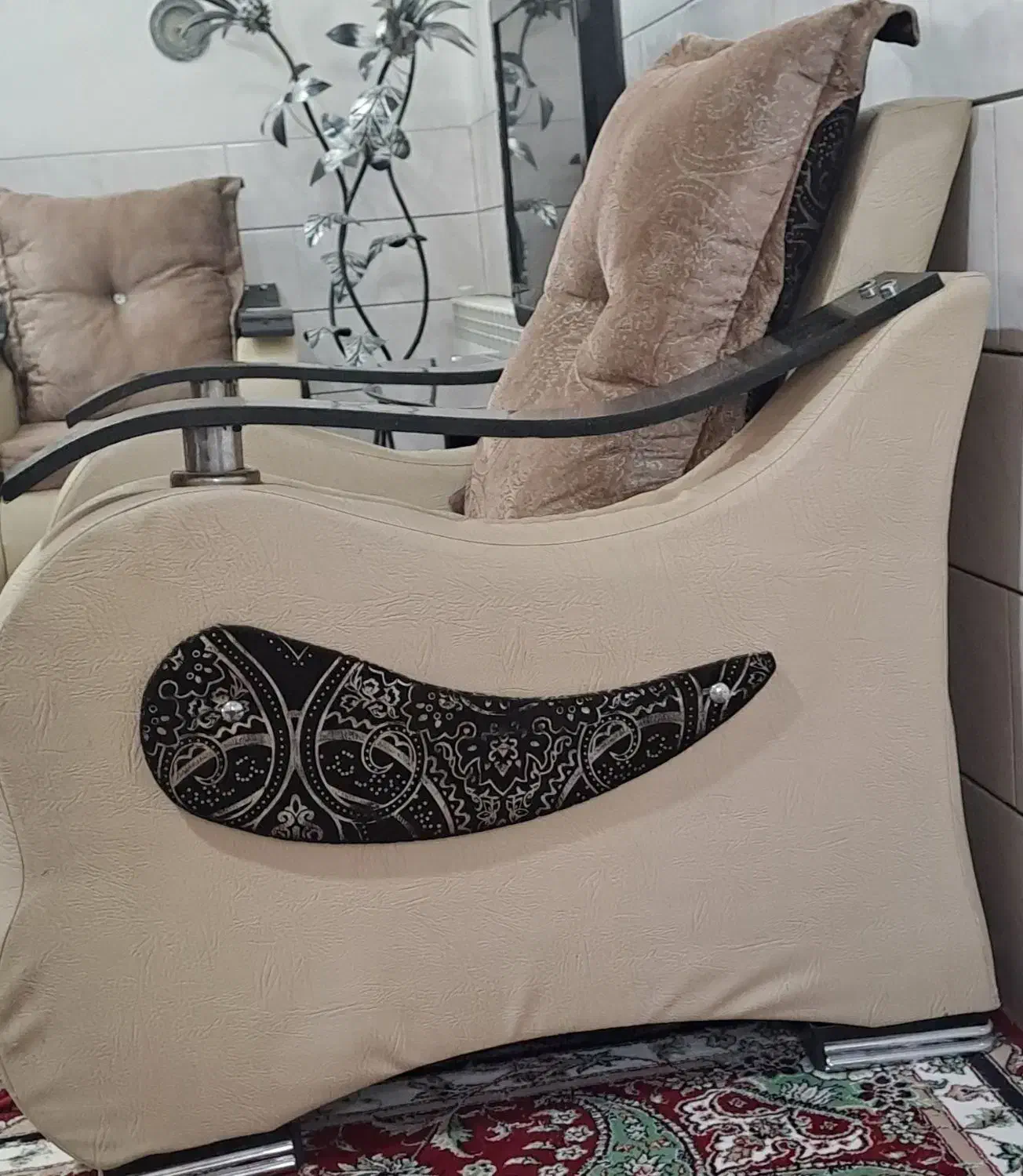 مبل و صنایع چوبی|مبلمان خانگی و میز عسلی|بافق, |دیوار