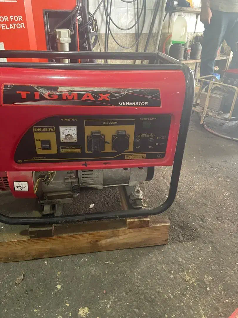 یخچال فریزر +موتور برق + باند وآمپلی فایر|میز و صندلی غذاخوری|کوچصفهان, |دیوار