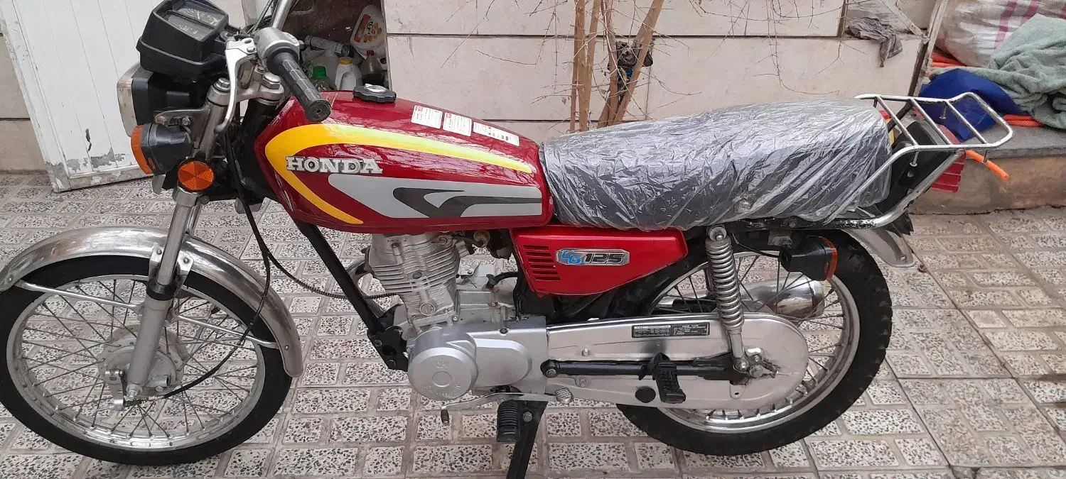 موتورنامی مدل ۸۹ عروسک درحدصفر.|موتورسیکلت|تاکستان, |دیوار