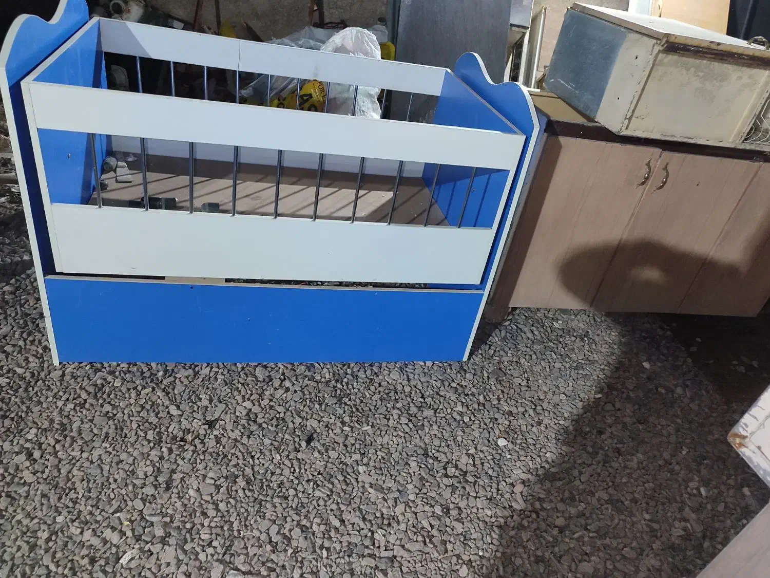 گهواره بچه|تخت و صندلی بچه|مشهد, پنجتن|دیوار