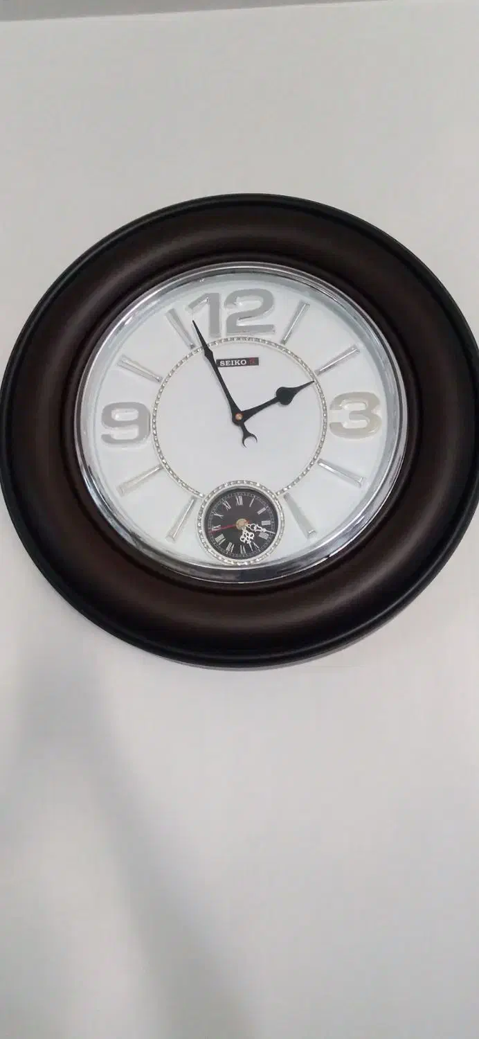 ساعت دیواری سفید و قهوه ای|ساعت دیواری و تزئینی|تاکستان, |دیوار