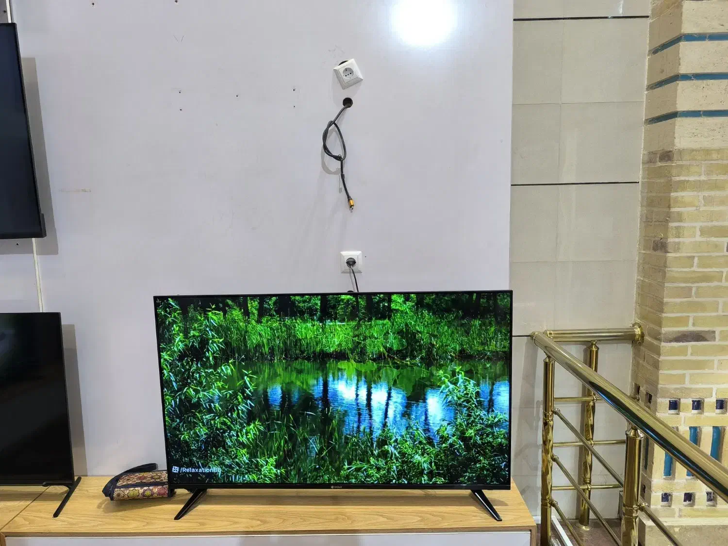 اسنوا 55و65|تلویزیون و پروژکتور|یزد, |دیوار