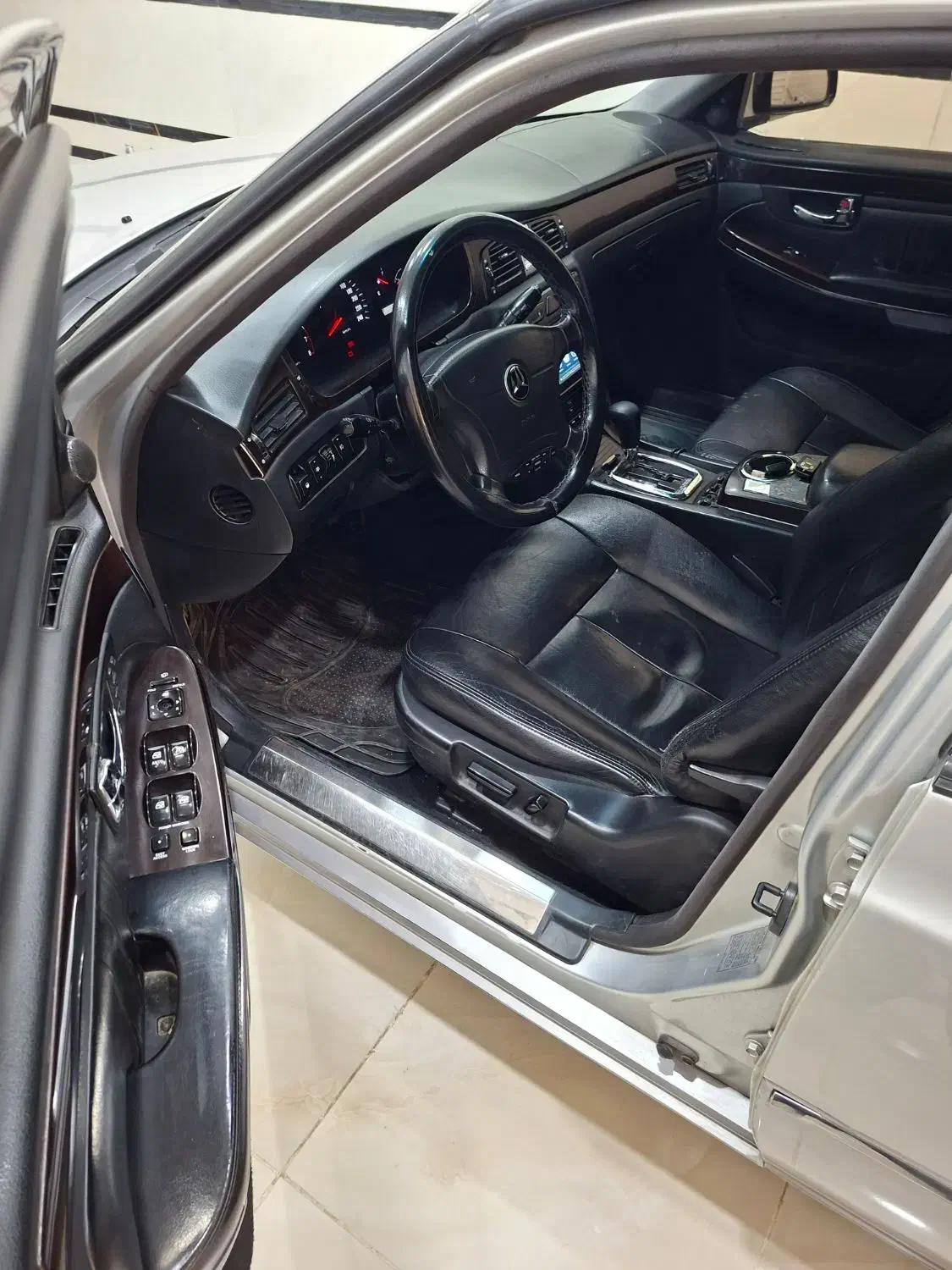 سانگ یانگ چیرمن s600موتور پلم 3200 شش سیلندرکم کار|خودرو سواری و وانت|تهران, ازگل|دیوار