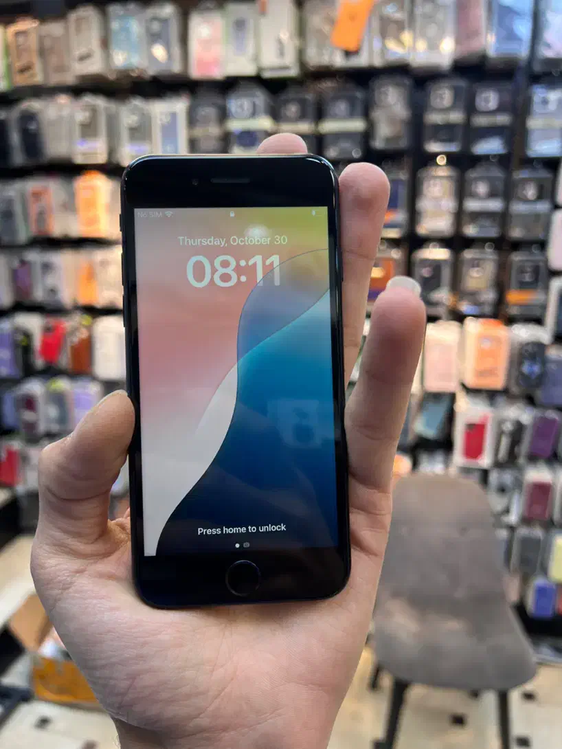 ایفون se2020|موبایل|لاهیجان, شیشه گران|دیوار