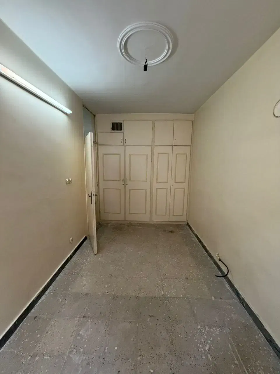 تک واحدی حیاط دار