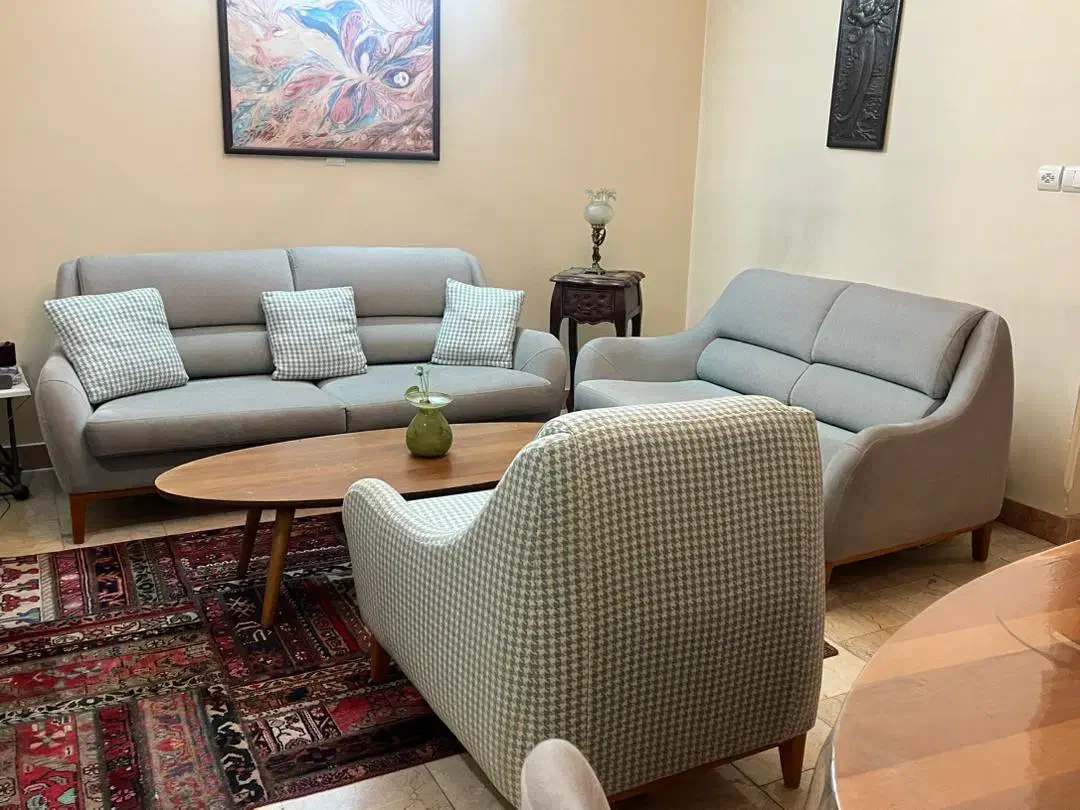 مبل راحتی سفارشی همراه با شش عدد صندلی نهارخوری|مبلمان خانگی و میز عسلی|تهران, مجیدیه|دیوار