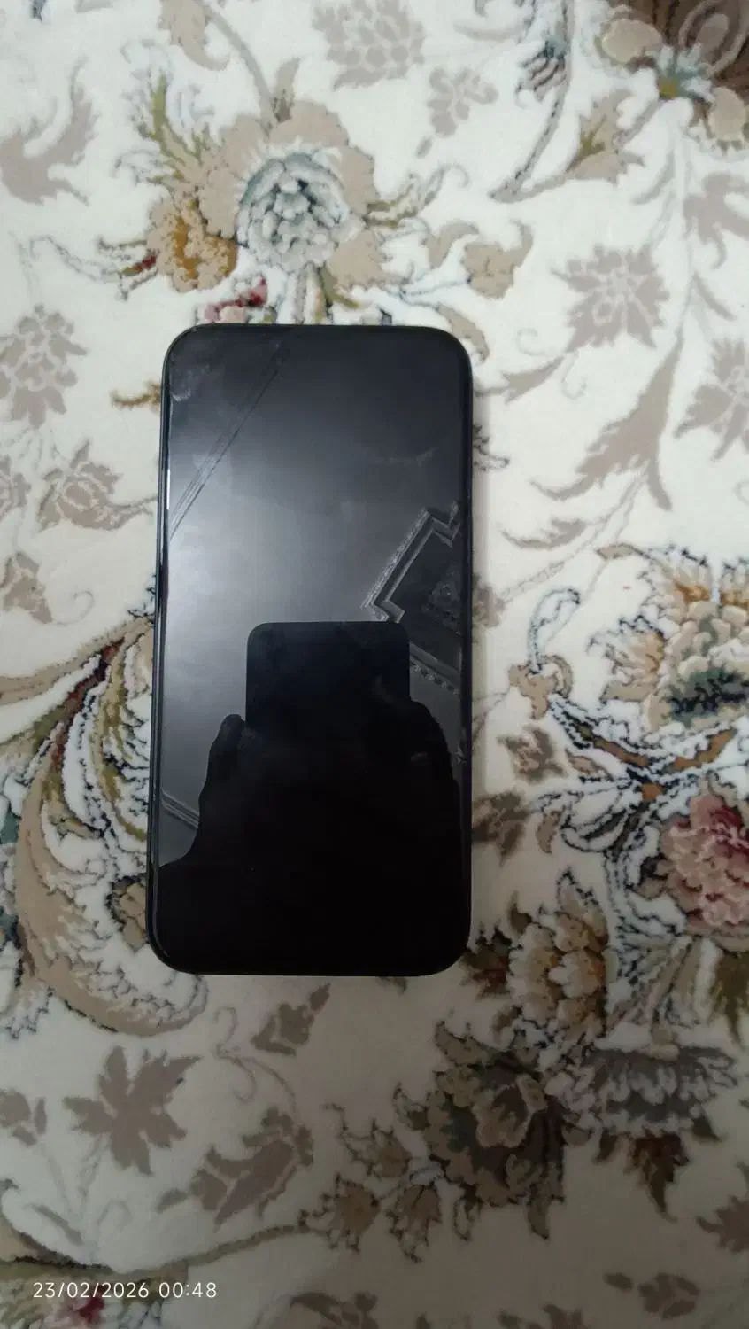 ایفون 13|موبایل|قم, بنیاد|دیوار