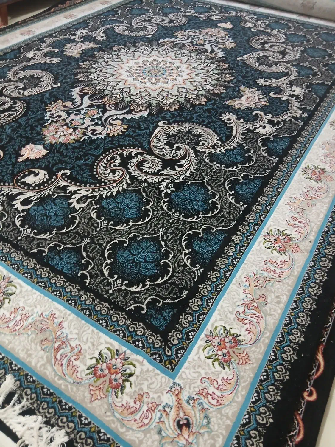 فرش ۱۲متری جفت زمینه سورمه ای|فرش|بجنورد, |دیوار