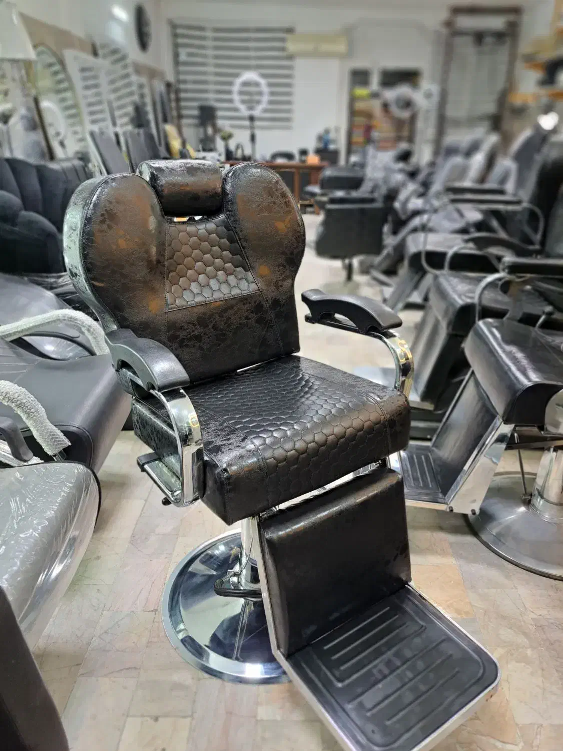 صندلی اصلاح vip جک پدالی|آرایشگاه و سالن‌های زیبایی|مشهد, موسوی قوچانی|دیوار