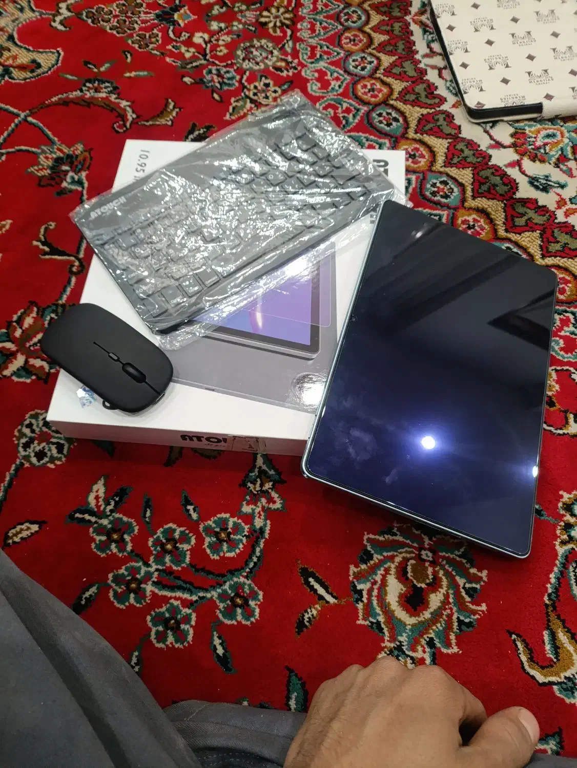 تبلت|تبلت|بهارستان, |دیوار