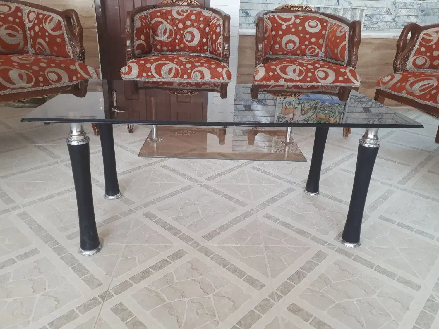 مبل هشت نفره چوب جنگلی بعلاوه میز شیشه ای|مبلمان خانگی و میز عسلی|فسا, |دیوار