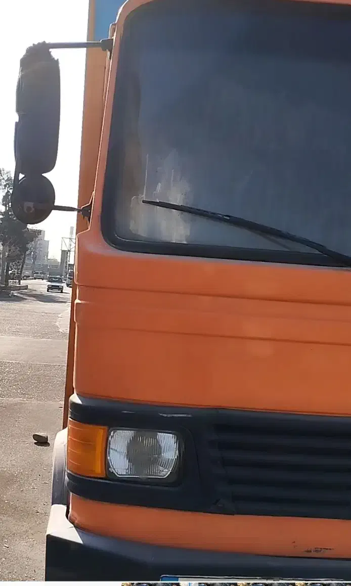 نیازمند راننده پایه دوم همراه با کارگر درباربری|استخدام حمل و نقل|تهران, تهرانسر غربی|دیوار