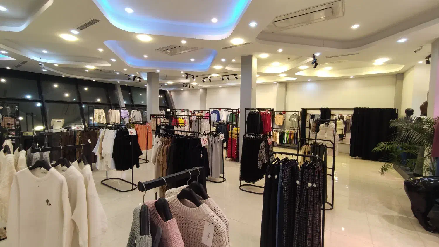 فروشنده مجرب و متعهد خانم به صورت تمام وقت|استخدام بازاریابی و فروش|سلمانشهر, |دیوار