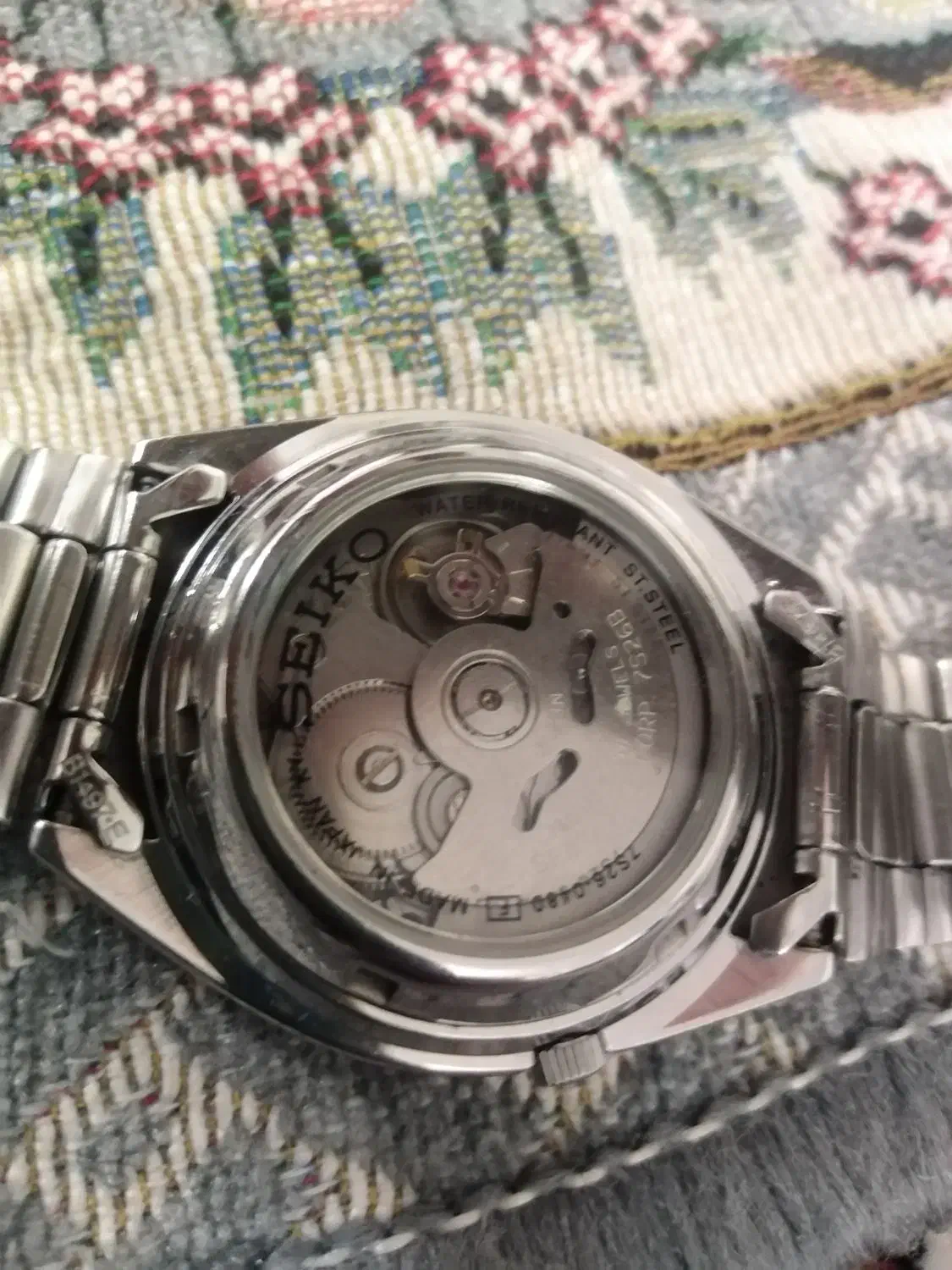 سیکو 5 درجه یک|ساعت|بروجرد, |دیوار