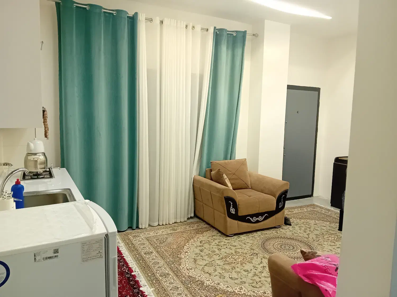 سویت فتاحی، قابل واگذاری به رهن و اجاره|اجارهٔ کوتاهمدت آپارتمان و سوئیت|جلفا, |دیوار