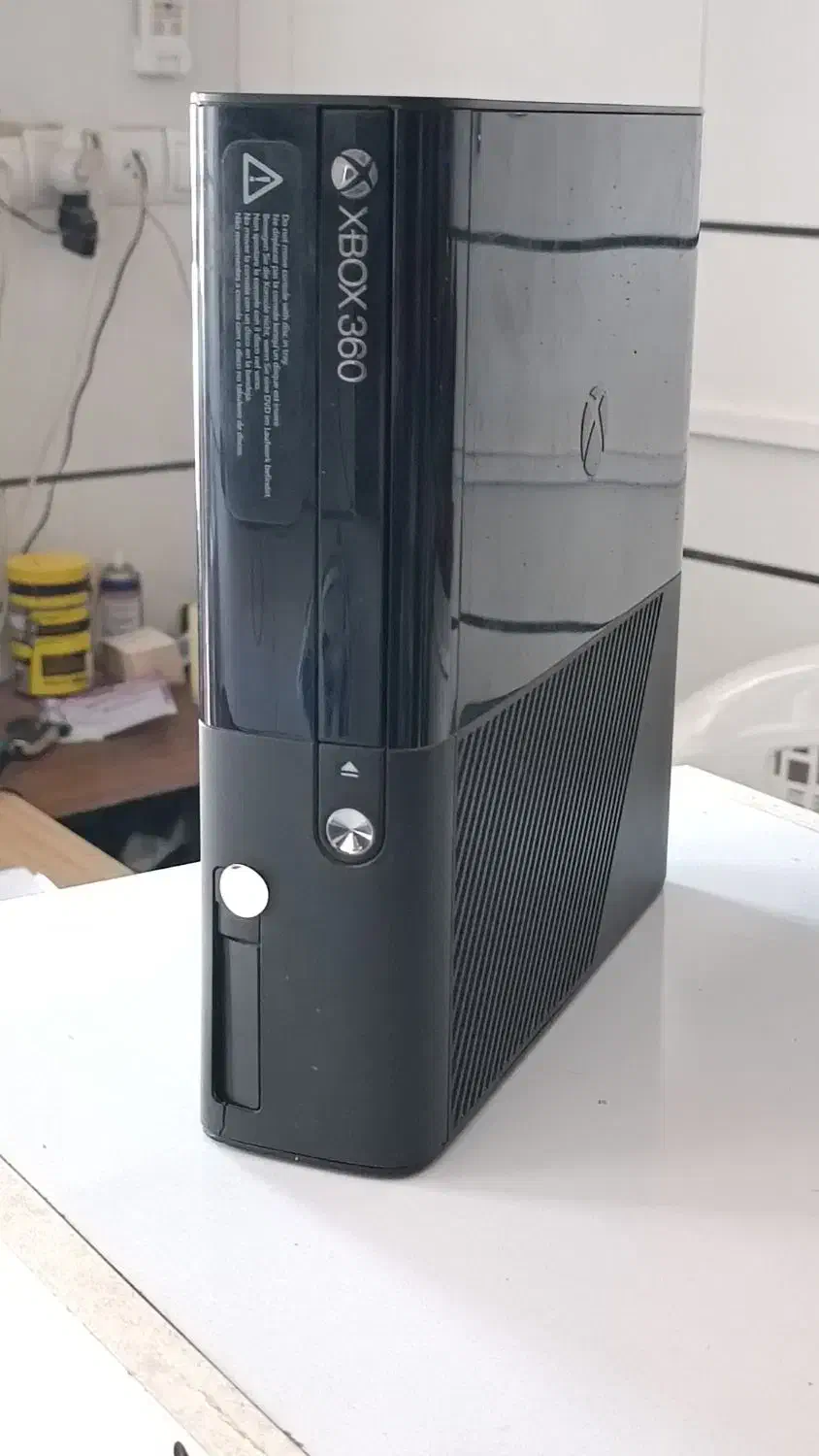 ایکس باکس 360 سوپر اسلیم (نیازمند تعمیر)|کنسول، بازی ویدئویی و آنلاین|قزوین, |دیوار