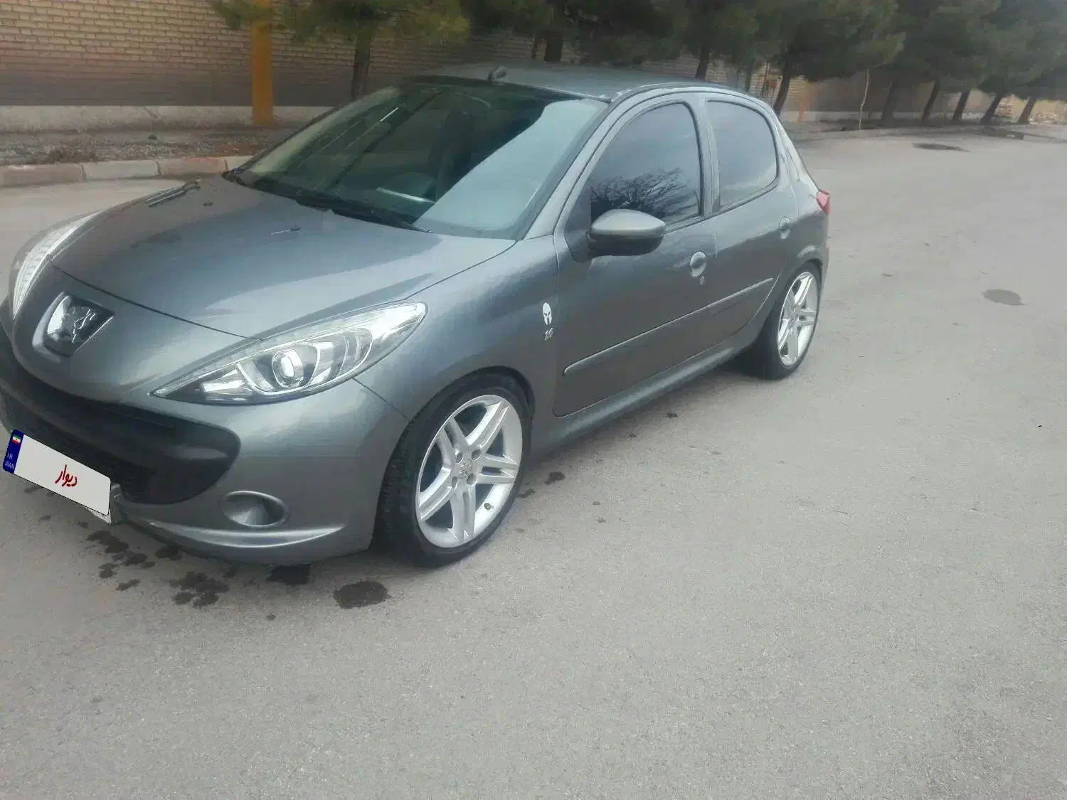 ۲۰۷ مدل ۹۶ تمام رنگ شاسی سالم|خودرو سواری و وانت|مشهد, جانباز|دیوار