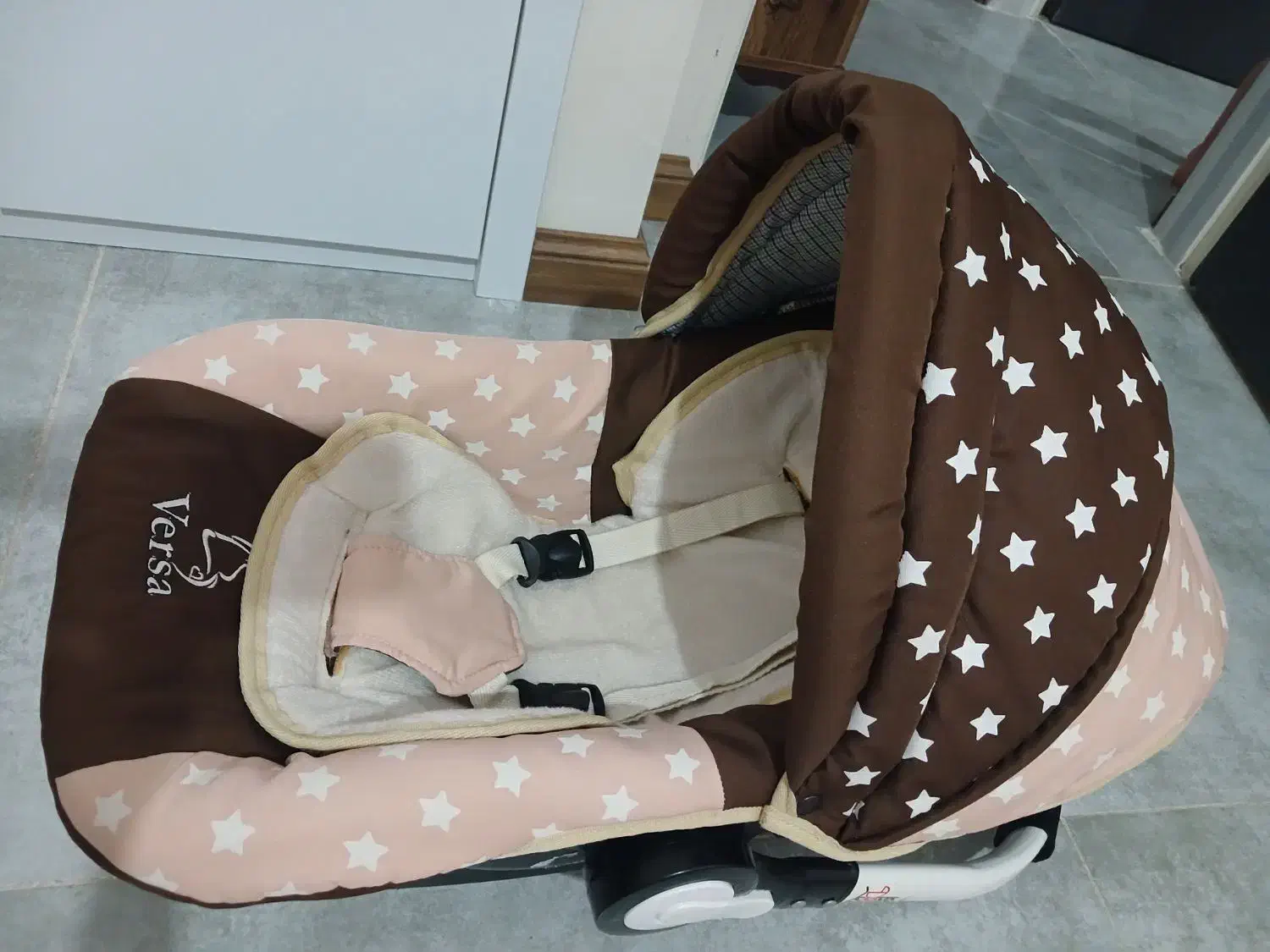 کریر ورسا|کالسکه و لوازم جانبی|قدس, شهر‌قدس|دیوار