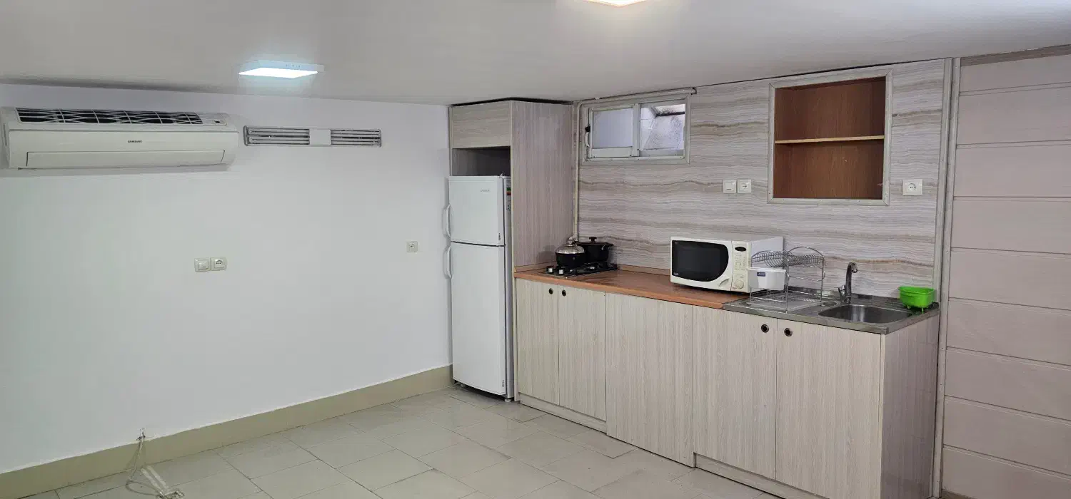 اجازه سوییت|اجارهٔ آپارتمان|اصفهان, باغ نگاره|دیوار