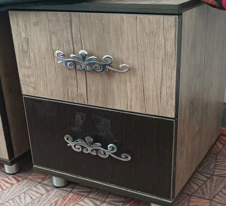 فروش یک عدد میز آرایش تمیز با دو عدد پاتختی|تخت و سرویس خواب|پیرانشهر, |دیوار