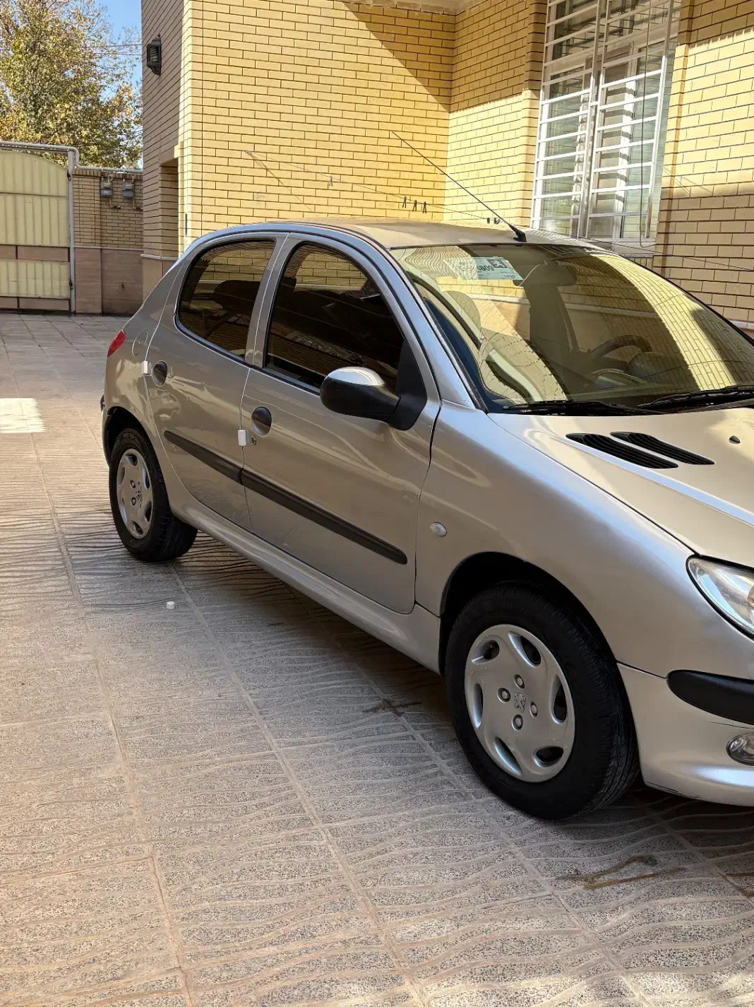 پژو 206 مدل 83 تمیز|خودرو سواری و وانت|آباده, |دیوار