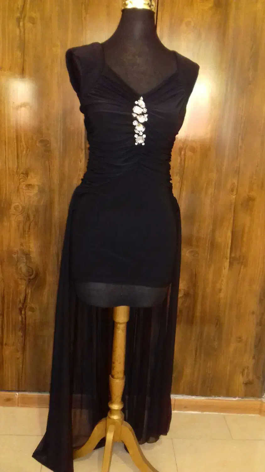 پیراهن مجلسی|لباس|رشت, نیروی دریایی|دیوار