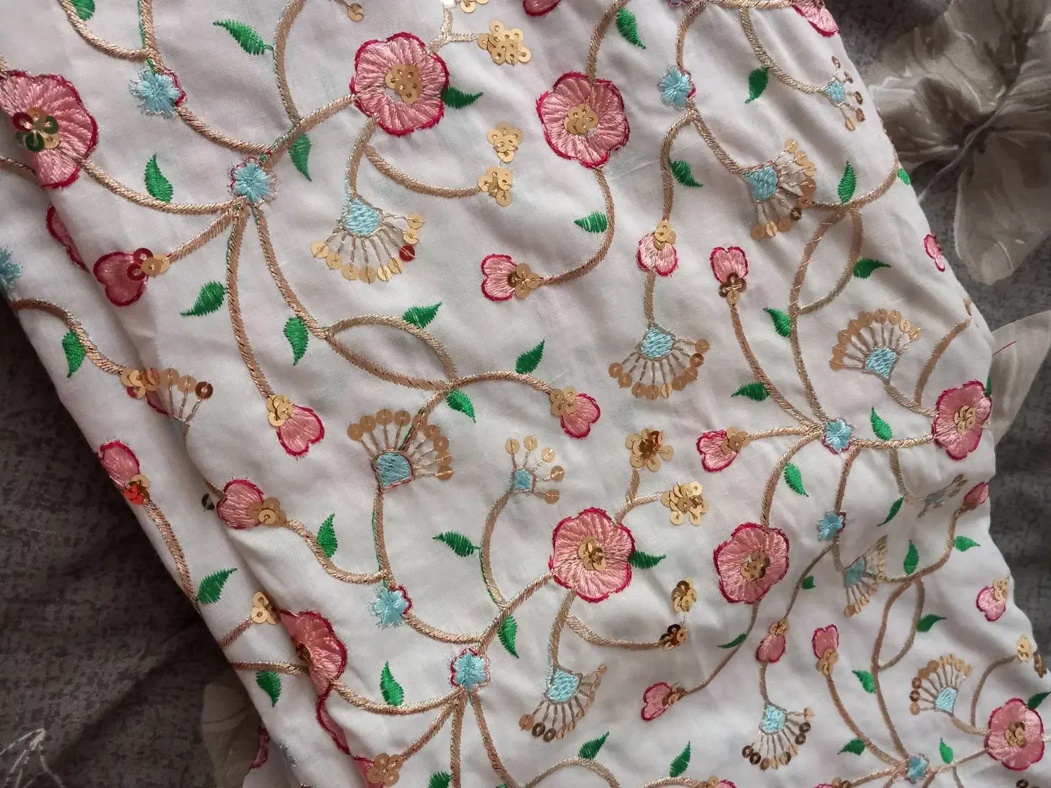 پارچه لینن سوزندوزی|لباس|رشت, کوی امام رضا|دیوار