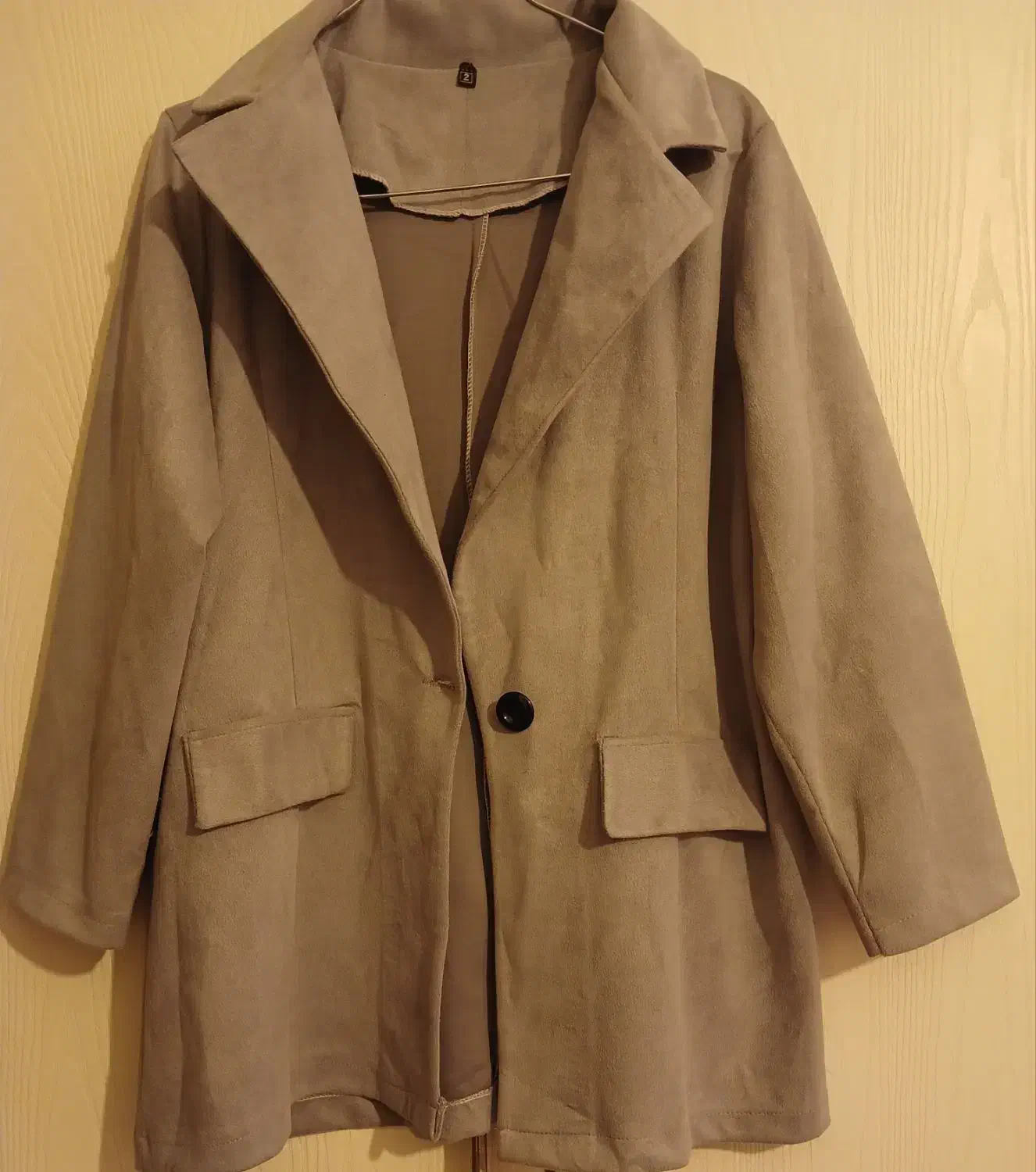 پالتو وکت گرم تنخور عالی وجنس باکیفیت|لباس|اهواز, کیانپارس |دیوار