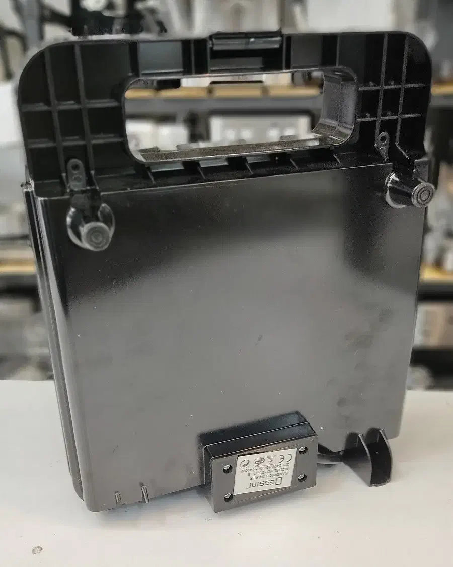 ساندویچ ساز 4تایی دسینی(شکسته)|اجاق گاز و لوازم برقی پختوپز|مشهد, آزادشهر|دیوار