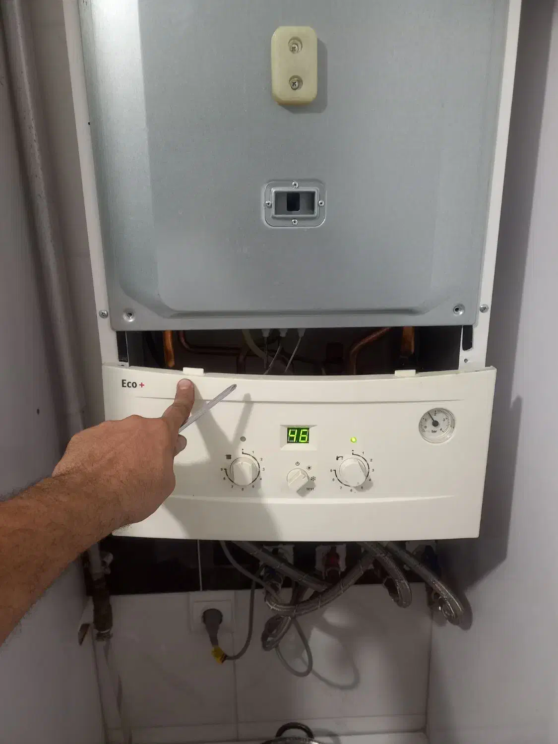 تعمیر و سرویس و نصب تخصص پکیج و آب گرمکن با ضمانت|خدمات پیشه و مهارت|سقز, |دیوار