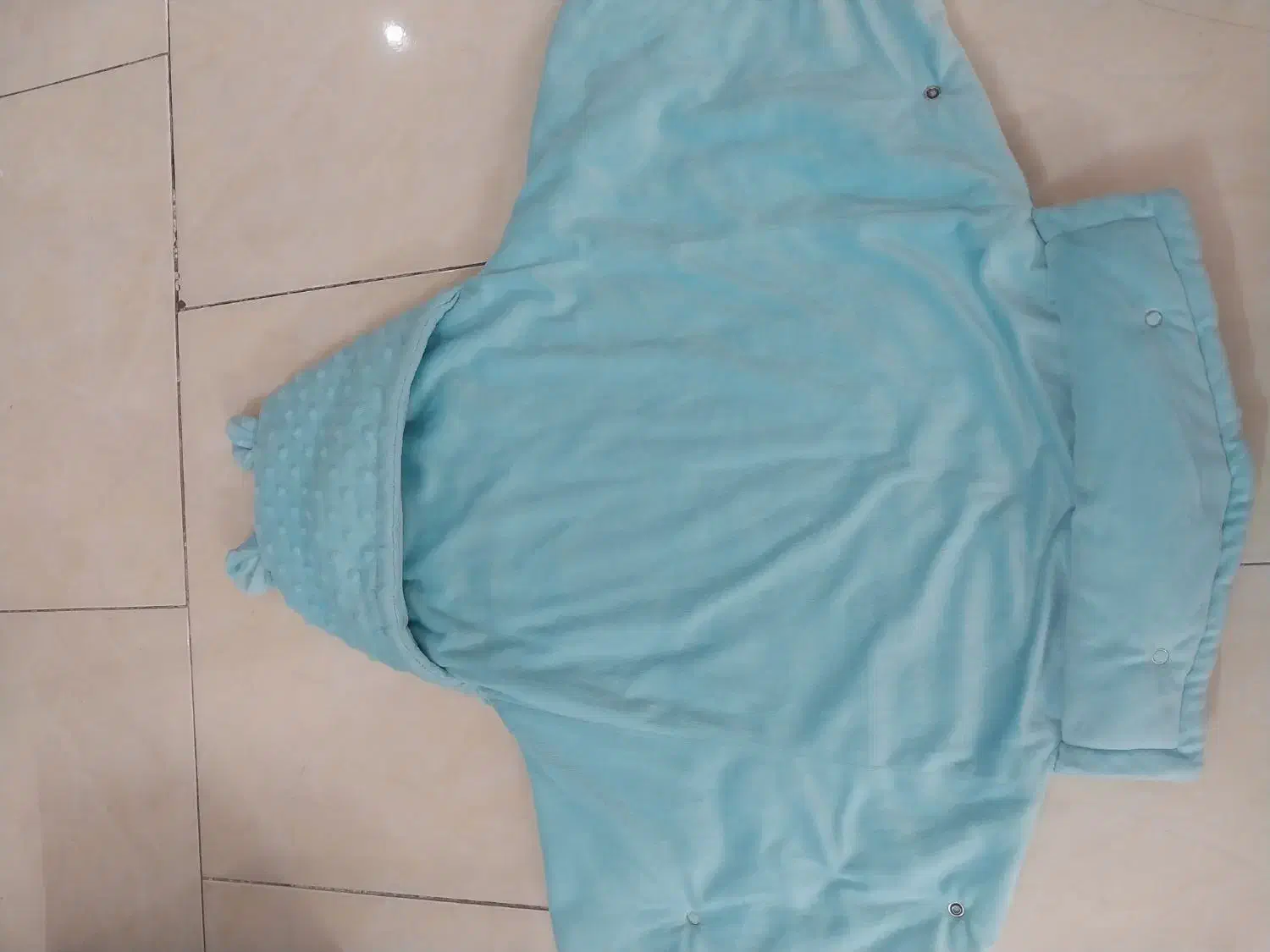 جنس مخمل نو بسیار گرم|رختخواب، بالش، پتو|نیشابور, فردوس شمالی|دیوار