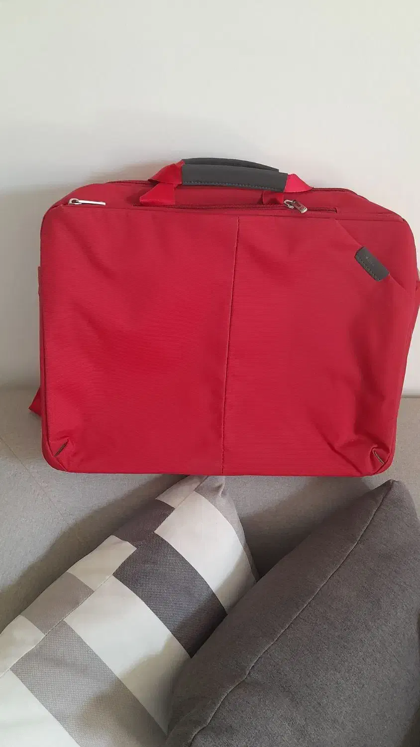 ۲ عدد کیف لب تاپ|قطعات و لوازم جانبی رایانه|محمدشهر, شهرک پیام (مهرالبرز)|دیوار