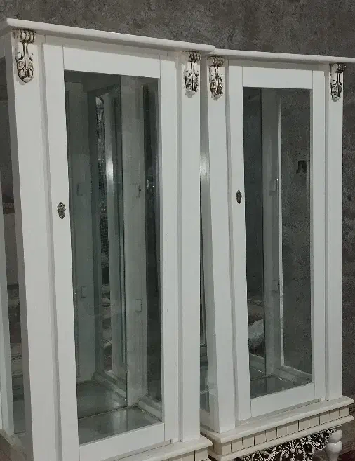 دو عدد بوفه|بوفه، ویترین، کنسول|میانه, |دیوار