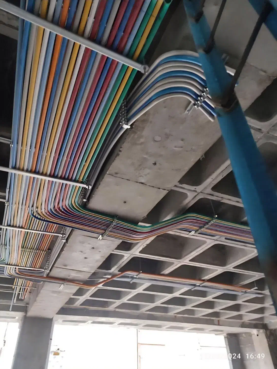 سیم کشی ساختمان|خدمات پیشه و مهارت|چابهار, |دیوار